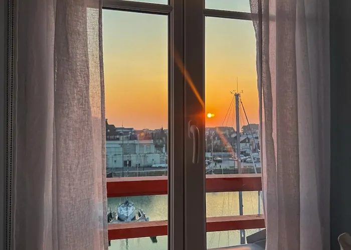 L'ecrin Bleu - Et Port A - Pierre & *