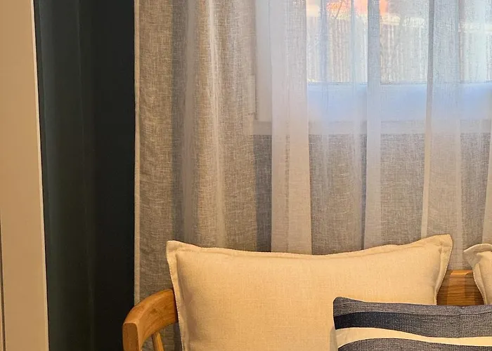 L'ecrin Bleu - Et Port A - Pierre & *