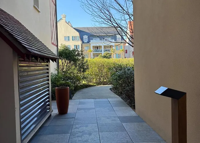 L'ecrin Bleu - Et Port A - Pierre & Apartament